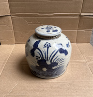 Pot keramik bulat dekorasi rumah dilukis dengan tangan dengan pola bunga biru dan putih guci keramik antik