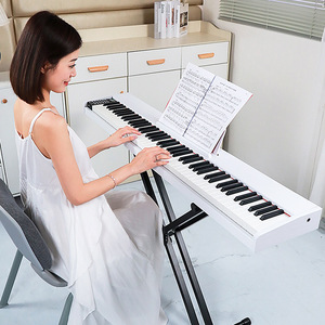 Piano numérique 88 touches à marteaux lestés, portable, pour usage domestique, piano électrique - Product Image 1