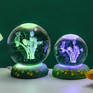 Bola de <span class=keywords><strong>cristal</strong></span> redonda Luz de <span class=keywords><strong>mesa</strong></span> Tulipán Rosa Flor Noche Luz Colorido Tulipán USB Lámpara de ambiente - Product Image 2