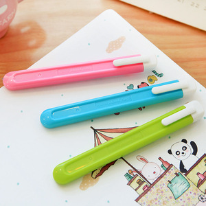 Deli Small Utility Knife 9mm Stainless Steel Blade Colored Plastic Handle Craft Paper Cutter Unpacking Tool - Product Image 3