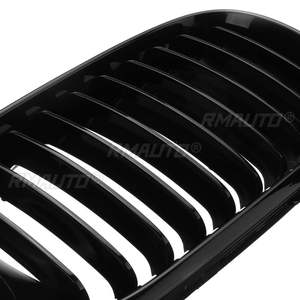Par de Rejillas Delanteras para Coche, Rejillas de Carreras en Negro Brillante para BMW Serie 3 E46 4 Puertas 318i 320i 325Xi 330Xi 2002 2003 2004 2005 - Product Image 5
