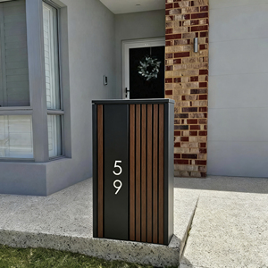 Caixa de Correio de Pilar em Madeira com Acabamento em Grão de Madeira WELDON, Caixa de Entrega de Pacotes Externa em Aço Galvanizado Antifurto - Product Image 1