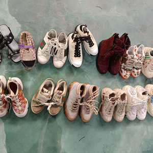 Used Ladies Casual Shoes Flat Sneaker Leather Slip-On Walking Style Wholesale Products <b>by</b> Pairs - Product Image 3