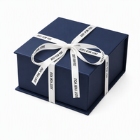 Boîte cadeau rigide bleu marine avec ruban pour bijoux, logo personnalisé
