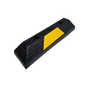 Tope de Rueda de Goma de 100 mm de Altura, Negro y Amarillo, Limitador de Espacio de Estacionamiento para Garaje - Product Image 4
