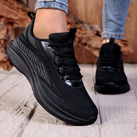 Sepatu lari olahraga wanita ukuran besar D1N, bagian atas berbahan mesh breathable, model baru, sol empuk, sol tebal, sepatu lari elastis