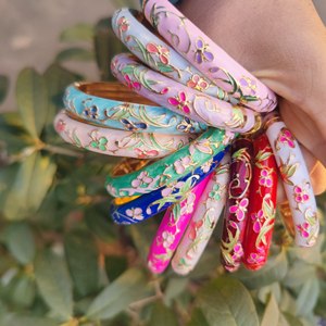 Vintage Ethnic <strong>Engraved</strong> Grain Alloy <strong>Bangles</strong> Colorful Oil Drip 18K Gold Plating Flower Relief Cloisonne Enamel <strong>Bangles</strong> - Product Image 2