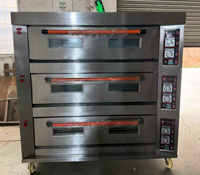 Four à boulangerie à gaz à 3 niveaux au meilleur prix pour pain, toasts, baguettes, ingrédients (maïs, noix, lait) pour restaurants et hôtels
