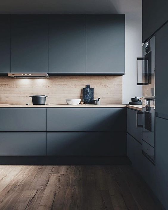 Wooden Complete Lacquer Wall Customers High