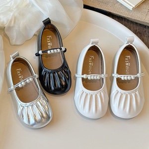 Chaussures Mary Jane en gros pour enfants, nouvelles chaussures décontractées à semelle souple avec perles pour filles, collection printemps, style princesse - Product Image 6
