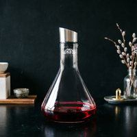 Décanteur à vin en verre conique en gros, avec sculpture 3D de montagne à l'intérieur, bouteille décanteuse à vin multicolore