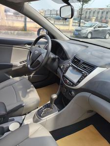 <span class=keywords><strong>Hyundai</strong></span> <span class=keywords><strong>Accent</strong></span> Berline <span class=keywords><strong>2019</strong></span> d'occasion fiable, économe en carburant, faible kilométrage, boîte automatique, sièges en cuir et caméra de recul - Product Image 6