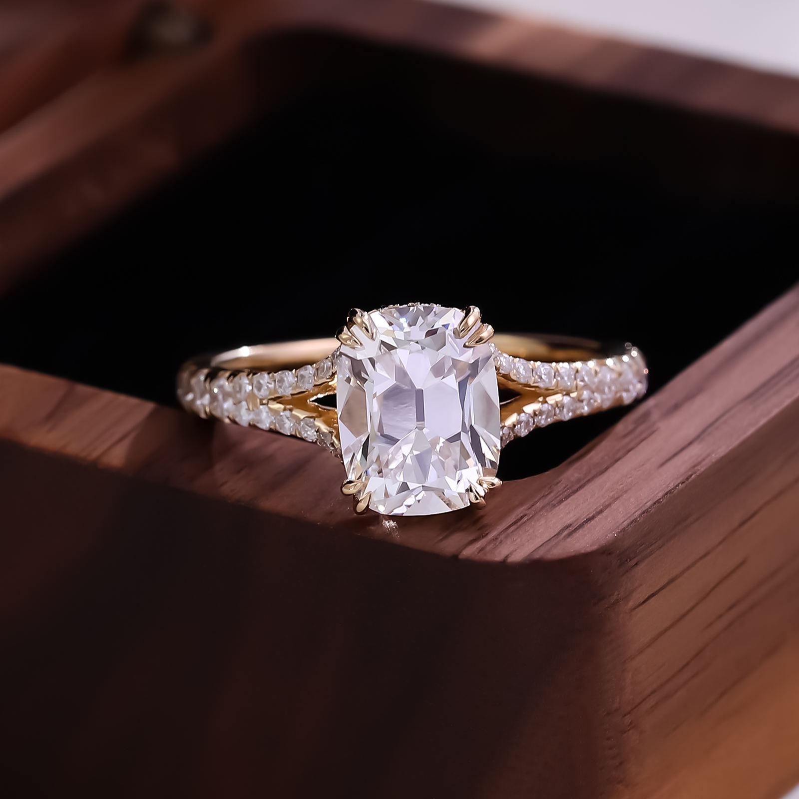 3ct OMC cut lab diamond ring without IGI Certificate