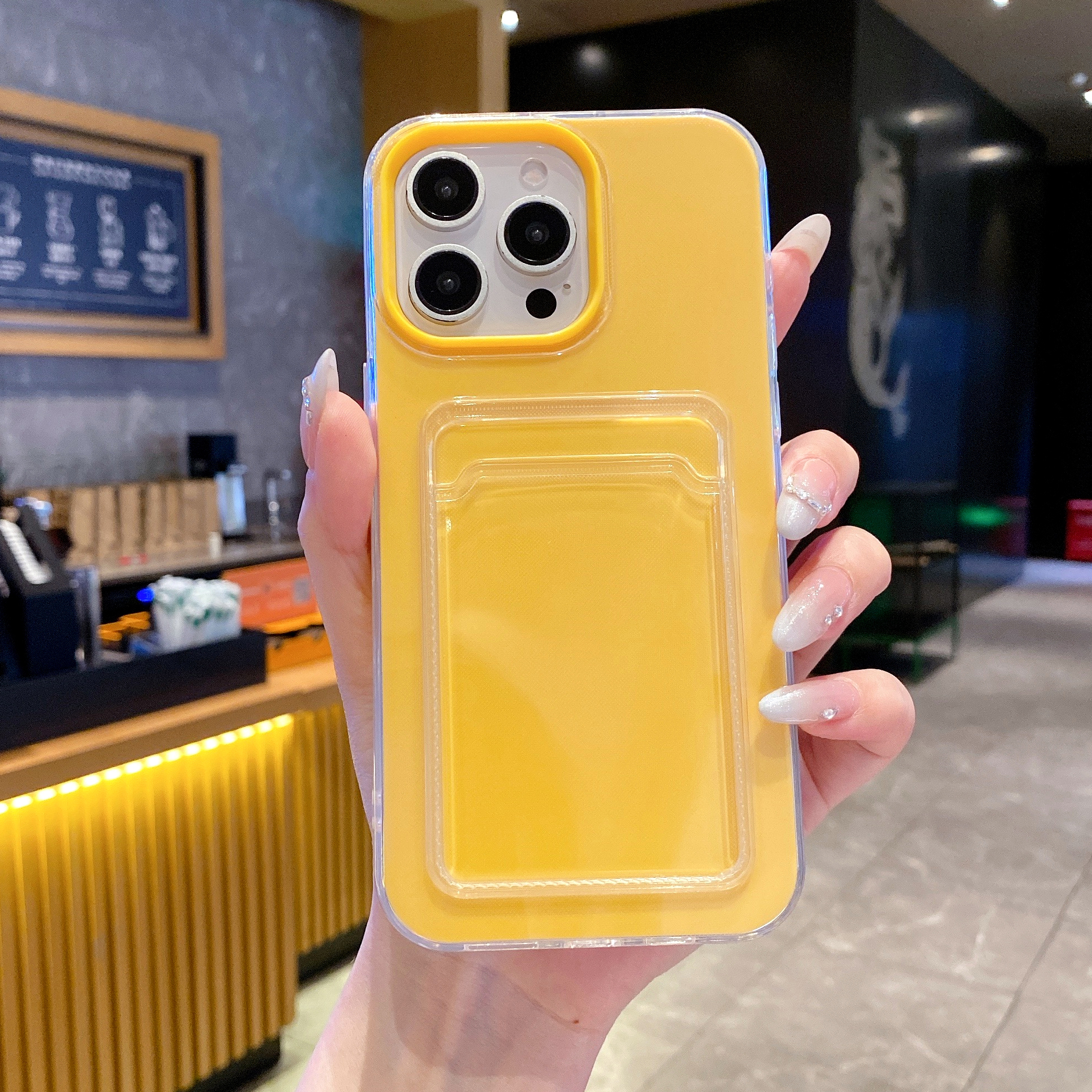 Giallo scuro