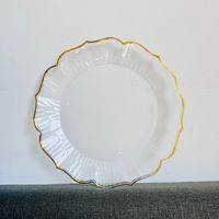 Belle décoration de table de mariage assiettes de présentation en or en gros assiettes à dîner en plastique