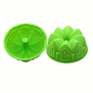 Moldes de Silicona para Hornear Cupcakes con Forma de Corona, Venta al Por Mayor - Product Image 1