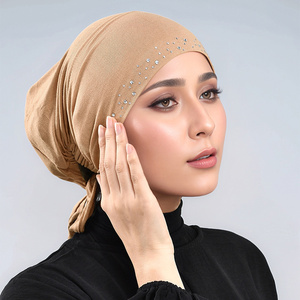 Copricapo con fascia elastica da <span class=keywords><strong>donna</strong></span> con strass e fasciatura musulmana in Jersey con foulard Hijab interno da <span class=keywords><strong>donna</strong></span> - Product Image 4
