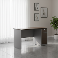 Bureau de direction luxueux et table pour cadres dans la catégorie des meubles de bureau