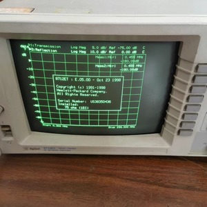 Analizador de Redes de RF HP / Agilent 8712ET de 300 kHz a 1.3 GHz - Product Image 1
