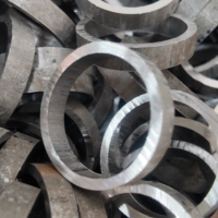 GB/T 3639 45 #   Kaltgezogenes, geschliffenes, nahtloses Rundrohr 2,500x0,250 Zoll ID Ra≤0,4μm für Hydraulik- und Pneumatikzylinder, kundenspezifische Größe