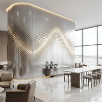 Rehaussez l'esthétique de votre hôtel : Panneaux de murs rideaux modernes en aluminium anodisé découpés au laser de haute qualité pour usage extérieur, anti-corrosion