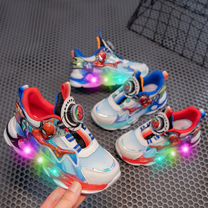 Baskets <span class=keywords><strong>LED</strong></span> en maille Cema pour enfants, chaussures décontractées pour garçons, style Spider-Man, design lumineux de dessin animé pour le printemps - Product Image 2