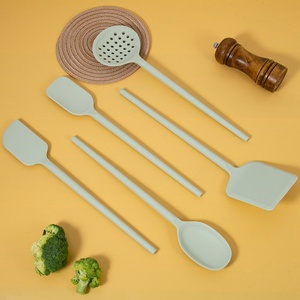 Juego de 5 utensilios de cocina de silicona antiadherentes: espátulas, cucharas, utensilios de cocina, espumadera y raspador - Product Image 4