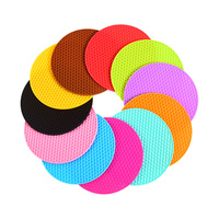 Sous-plat rond en silicone résistant à la chaleur et imperméable, texture nid d'abeille, antiadhésif, protection de table avec trou de suspension pour ustensiles de cuisine
