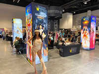 Exhibidores de Torre 3D Retroiluminados Impresos Personalizados, Exhibidores Emergentes, Columna de Exhibición, Caja de Luz, Banner de Exhibición para Pisos de Minoristas