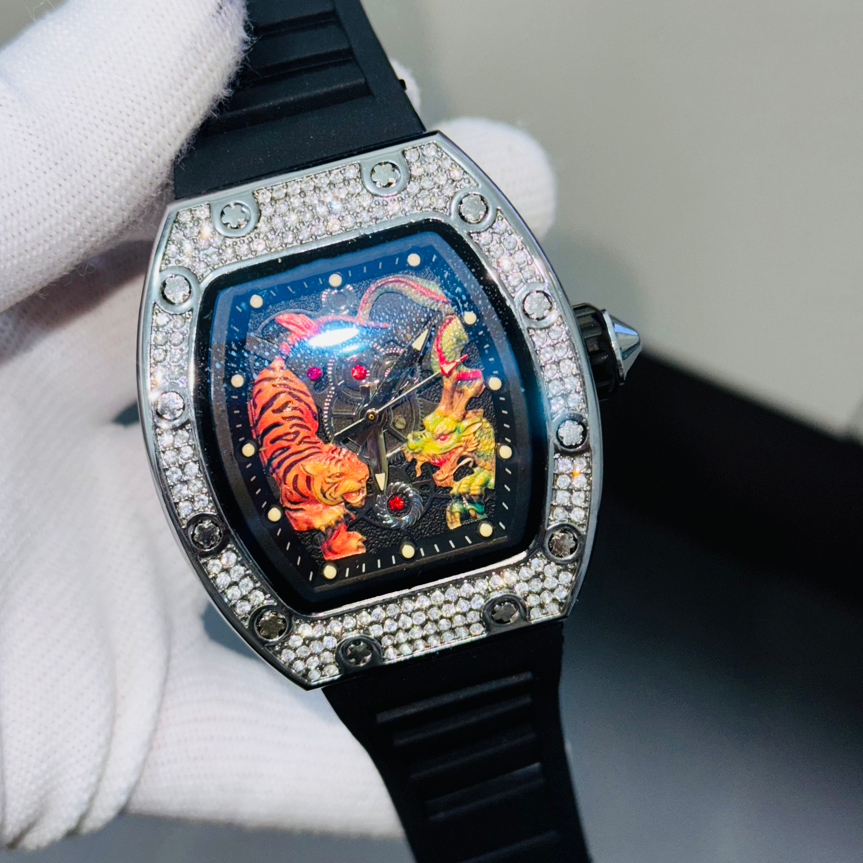 Men's Diamond Quartz Sports Watch Luxury Style OEM