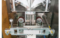 Machine à emballer automatique de farine d'amidon de maïs pour petit sachet de poudre alimentaire