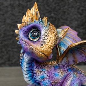 รูปปั้นมังกรน้อยและเต่าทองทำจากเรซิ่นสีม่วง ของตกแต่งบ้าน งานฝีมือเพ้นท์มือพร้อมรายละเอียดที่ประณีต - Product Image 3