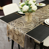 Set de table carré en PVC résistant à la chaleur, décoratif, avec motif ajouré doré, pour hôtel, restaurant et usage domestique
