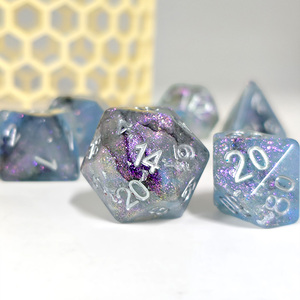 Juego de dados de colores de mezcla de purpurina poliédrica acrílica de varios lados personalizados DND al por mayor para juegos de dragones y mazmorras RPG - Product Image 1