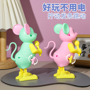 Juguetes de <span class=keywords><strong>cuerda</strong></span> Jumping Mouse Simulación Animal Mecánico Wind up Jumping Toy para niños - Product Image 3