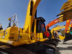 La Nueva excavadora PC200 de Komatsu está a la venta a un precio económico - Product Image 3