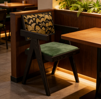 Chaise de salle à manger traditionnelle française en gros avec accoudoirs, empilable et stable, en bois
