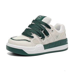 Nouvelles baskets blanches respirantes, chaussures plates décontractées polyvalentes, chaussures de course et de skate pour hommes - Product Image 5