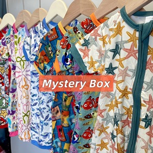 Conjunto de Ropa de Bambú Personalizado al por Mayor para Bebés Recién Nacidas: Pijama, Pelele y Zippies de Alta Calidad con Diseño de Flores Silvestres - Product Image 4