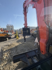 Miniexcavadora KX183-3 Usada con Certificación CE, Excavadora de 8T, EPR Japón (Embalaje), Cucharón Rompedor, Motor PLC, Alta Capacidad de Excavación - Product Image 4