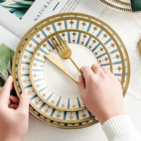 Assiettes à dîner en porcelaine JCPorcelain, vente en gros, design personnalisé, assiettes rondes à bord doré pour restaurant, assiettes de mariage