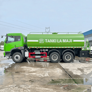 Camión Cisterna FAW 6x4 de 20000 Litros con Aspersor, Emisión Euro 2, Transmisión Manual, Combustible Diésel, en Venta - Product Image 1