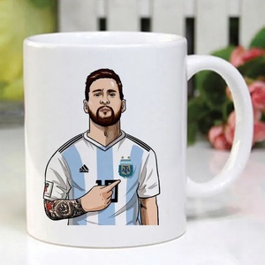 Taza <span class=keywords><strong>de</strong></span> Cerámica Hecha a Mano <span class=keywords><strong>de</strong></span> Doble Pared con Diseño Simple <span class=keywords><strong>de</strong></span> Fútbol <span class=keywords><strong>de</strong></span> Argentina <span class=keywords><strong>Messi</strong></span>, Regalo Seguro para Novio - Product Image 4