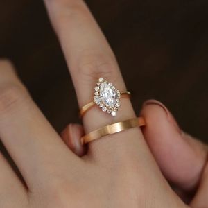 خواتم فاخرة للفتيات موديل 2026 من الفضة الإسترلينية عيار 925 مع ألماس مختبري معتمد من IGI مطلية بالذهب عيار 18 قيراط قابلة للتعديل - Product Image 1