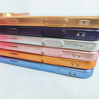 Nueva Funda Moderna Antirrayaduras Mate Translúcida de PC a Prueba de Golpes para iPhone 16 17 Pro Max, Estilo Ejecutivo