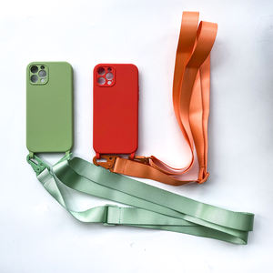 Fundas de teléfono personalizadas a granel para iPhone 15 funda de teléfono con correa de silicona de la mejor calidad - Product Image 6