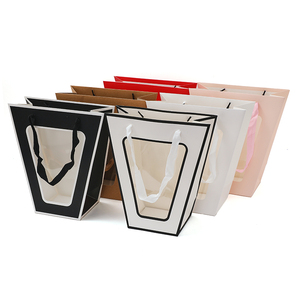 Sacs de courses en carton kraft personnalisés de luxe, gaufrés, pour promotion en supermarché, vente en gros usine - Product Image 1