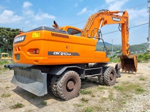 Excavadora de ruedas Doosan DX210Wa usada de alta calidad y bajo precio, máquina excavadora de segunda mano Doosan DX210 en venta - Product Image 6