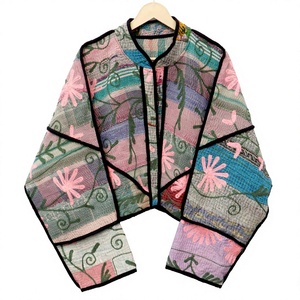 Veste indienne Suzani Kantha écologique, imprimée, 100% coton, col mandarin, confortable - Product Image 1