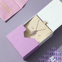 Boîte de présentation octogonale en velours bicolore violet lavande et or avec anneau lumineux LED A1, ensemble d'emballage cadeau personnalisé pour bijoux